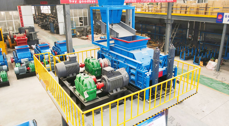 1512型對輥破碎機報價多少錢一臺？產(chǎn)量是多少？