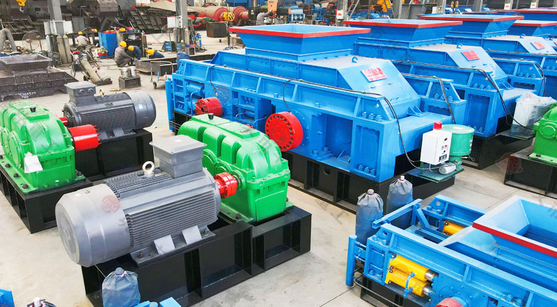 2米長(zhǎng)的鉀長(zhǎng)石制砂機(jī)一小時(shí)產(chǎn)量多少，自重多少?lài)? /></a>
                </div>
                <div   id=